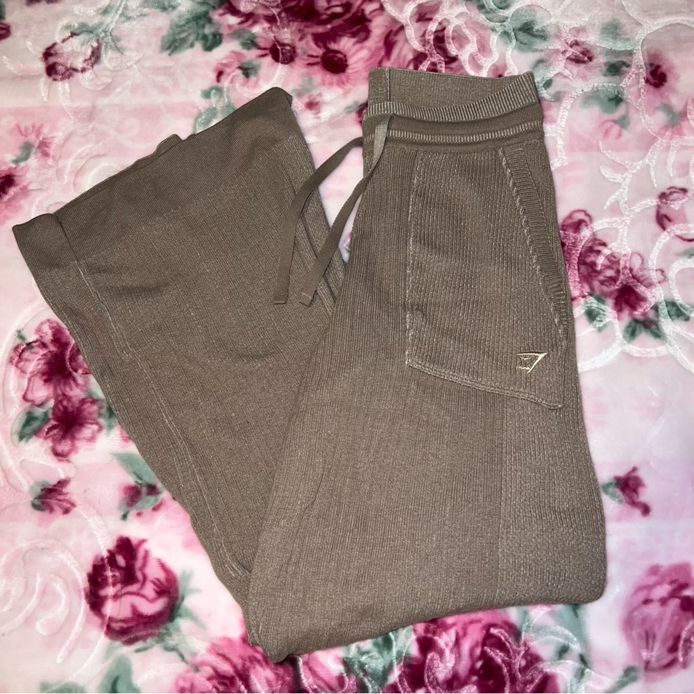 GYMSHARK Brown Jogger Pants